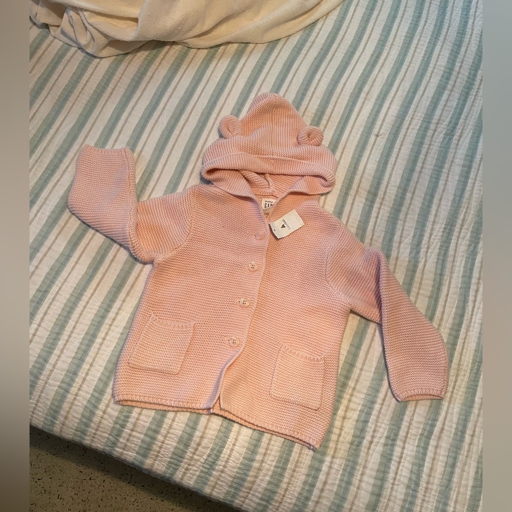 NWT baby GAP pink waffle knit button up cartigan with hoodie size 18 to 24 mths